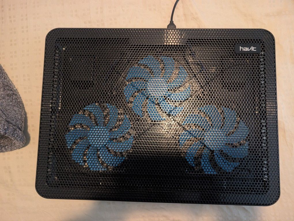 External Fan For 15..6" Laptop. 