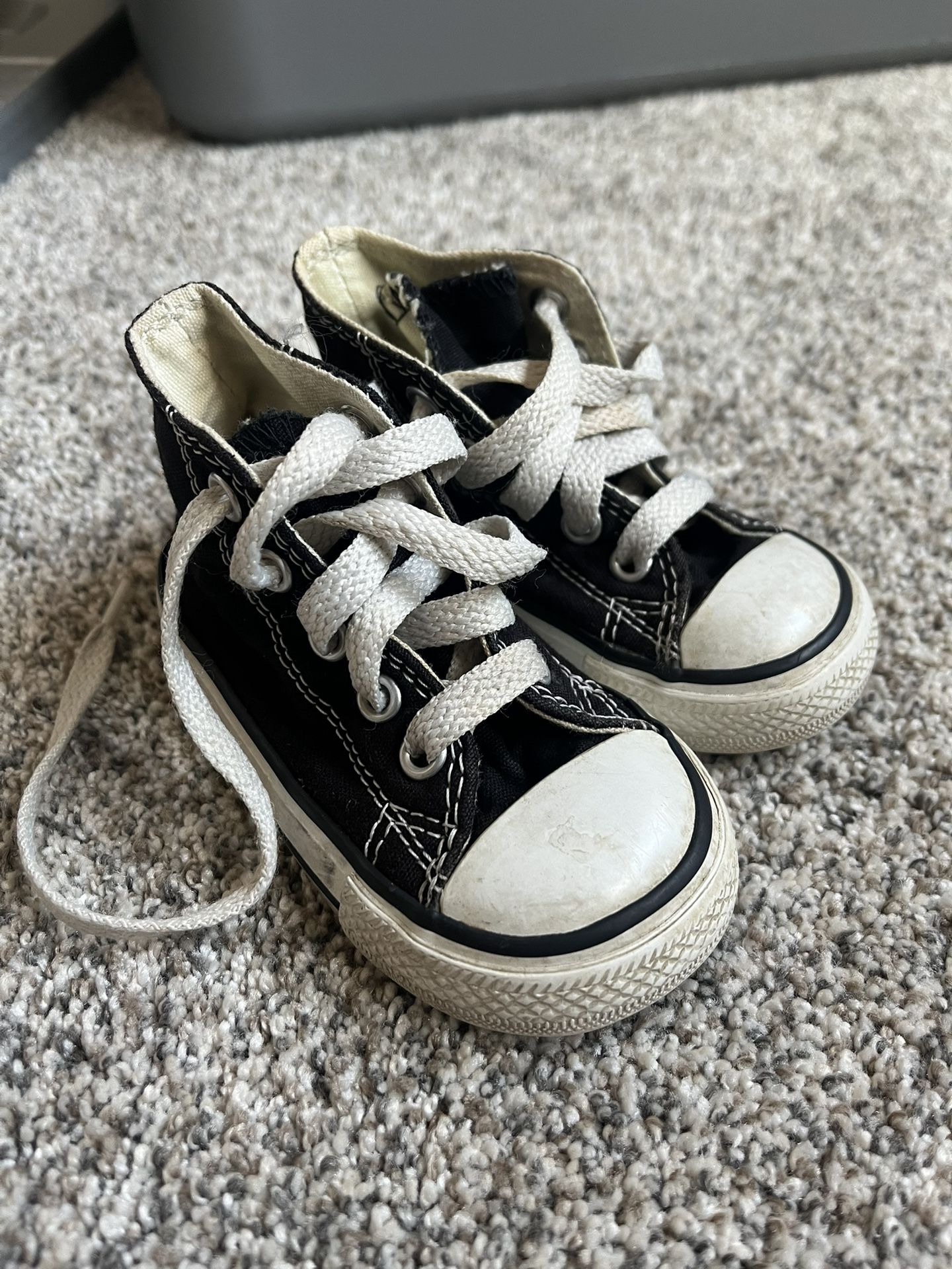 Toddler Converse Size 4