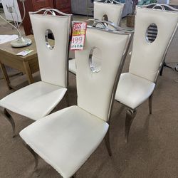Set of 4 chairs