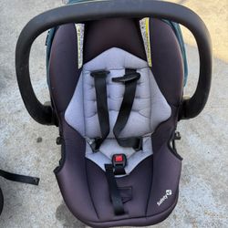 2 Car Seats 