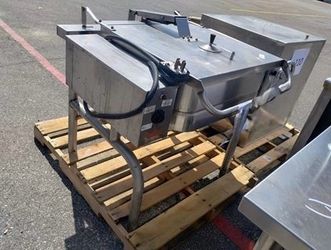 ELECTRIC TILT BRAISING/FRY PAN (GROEN).  FPC-2— $475 OBO - $475