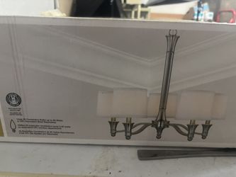 Hampton Bay Chandlier