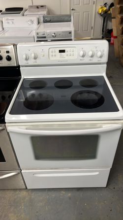 Frigidaire Electric Glass-Top Range – White, 5 Elements