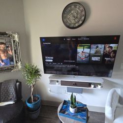 Samsung 65” TU7000 LED 4K UHD Smart TV – $350