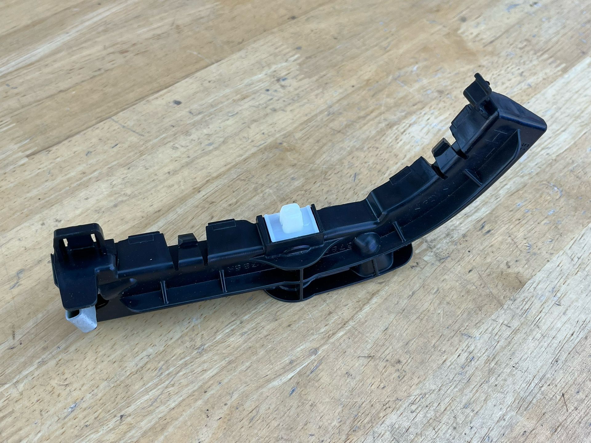 2008-2023 Dodge Challenger Left driver side front bumper retainer Support Bracket Oem New