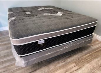 Queen Oasis Thermal Comfort Europillow Top 12inch Matres!