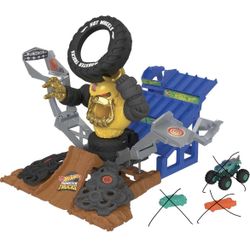Hot Wheels Monster Trucks Arena Smashers Mega-Wrex Vs. Crushzilla Takedown Playset