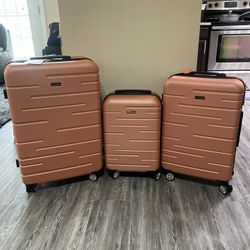 Brand New 3 Piece Luggage Set 