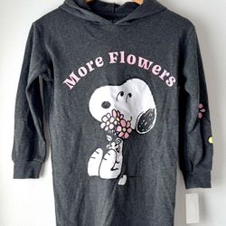 Girls Snoopy Sweatshirt, Medium 