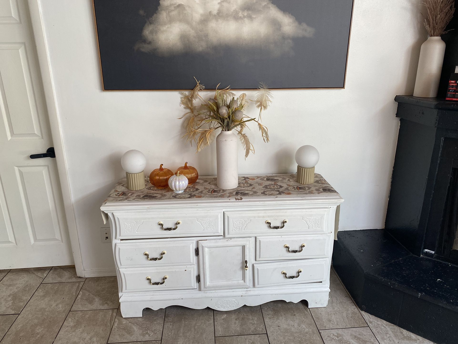White Long Dresser