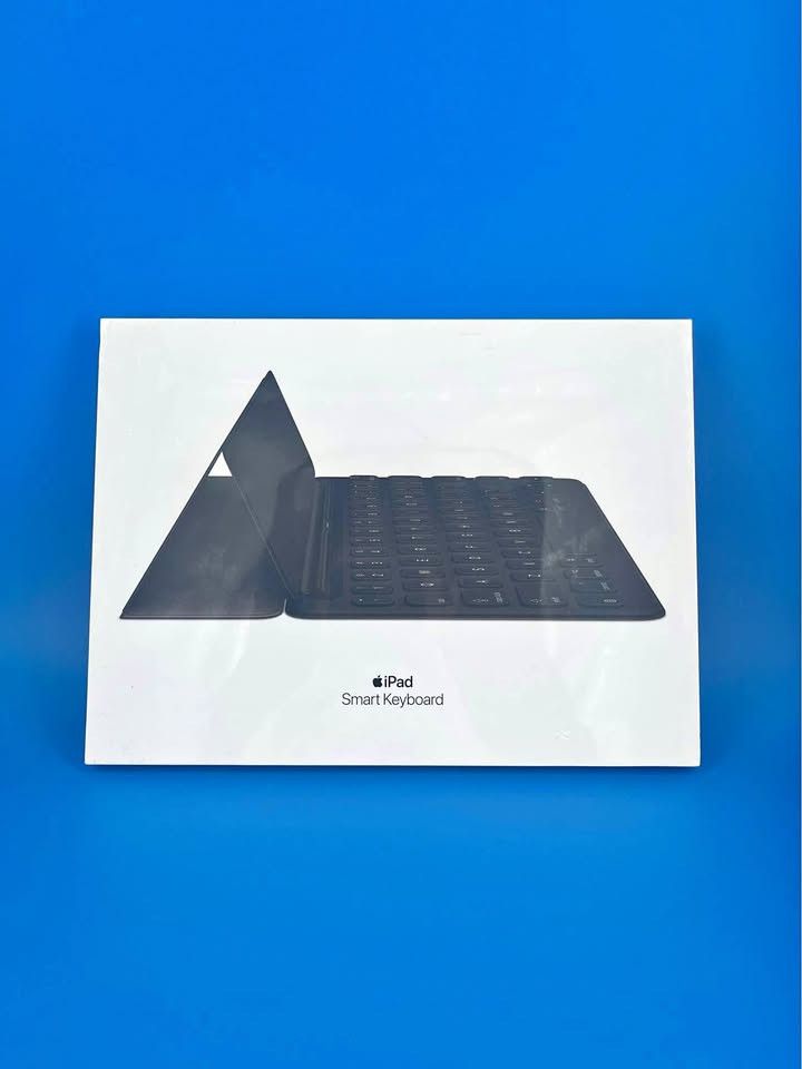 Apple Smart Keyboard for iPad (7th/8th/9th generation), iPad Air (3rd generation) and 10.5-inch iPad 