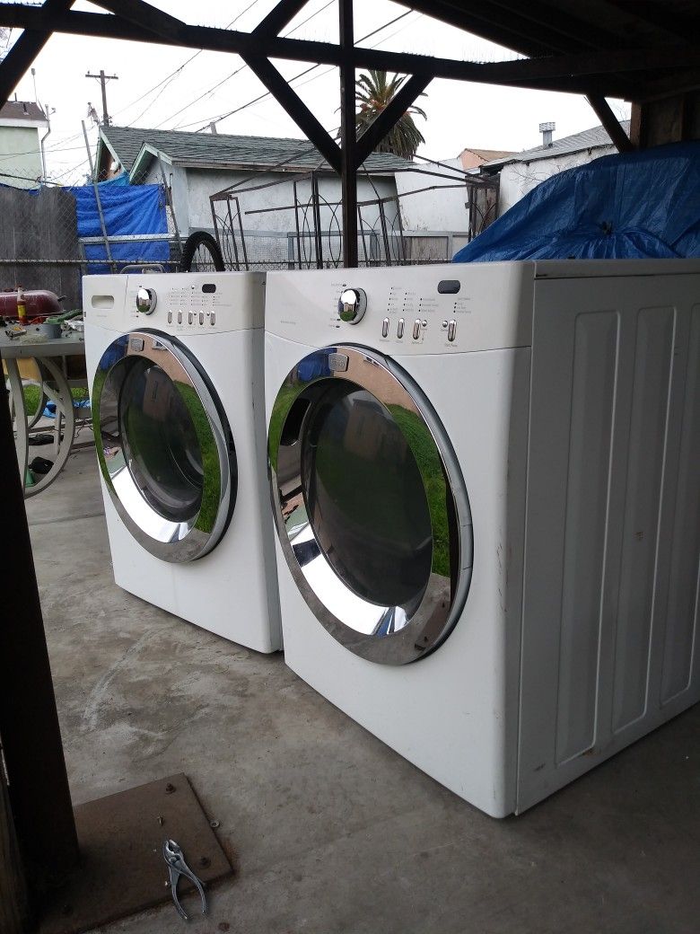 Affinity Frigidaire Washer&dryer for Sale in Compton, CA OfferUp