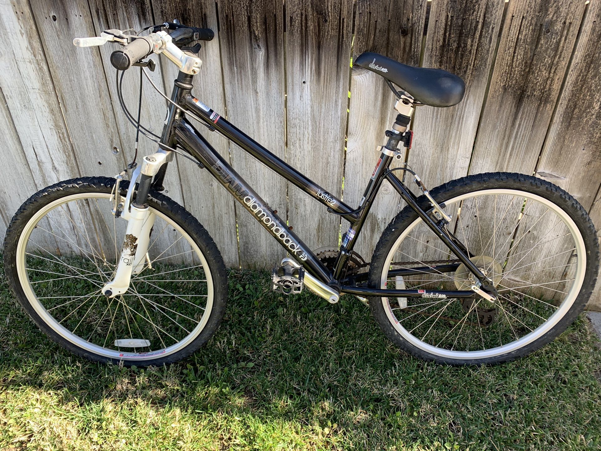 Diamondback Lustre 2 Women’s Mountain Bike