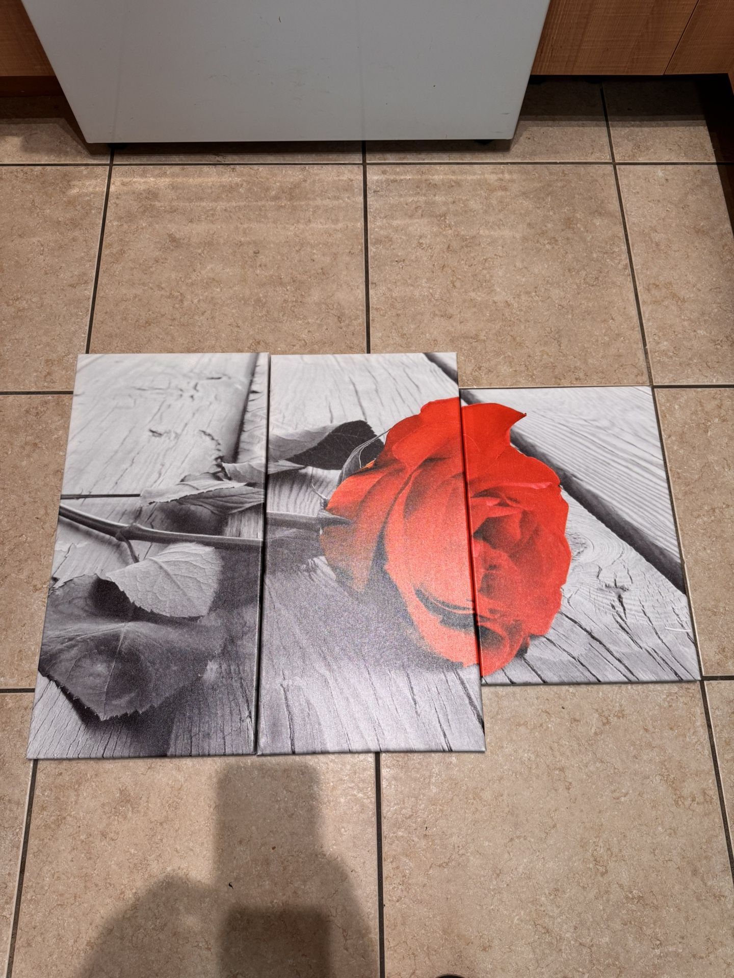 Cuadro decorativo tríptico de rosa roja (nuevo, moderno y elegante)