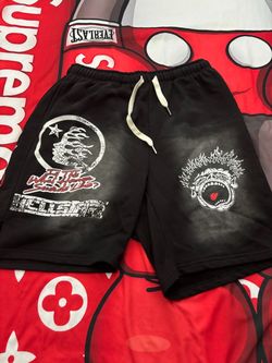 Hell star shorts