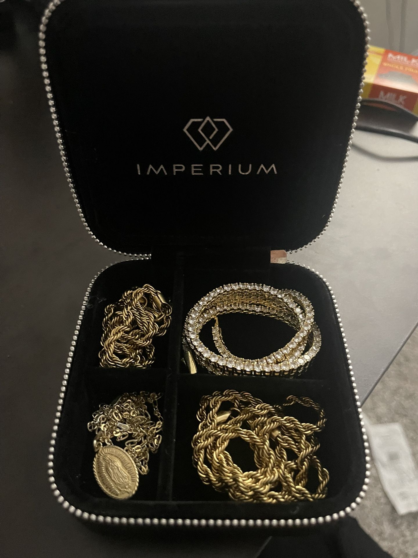 4 Gold Chains 