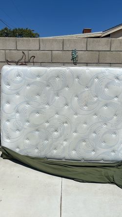 Queen Mattress with Box Spring