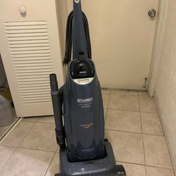 Vacuum Cleaner Kenmore 