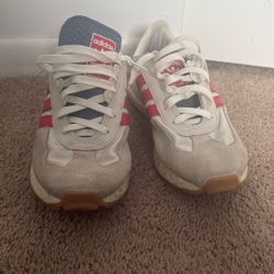 Addidas Shoes Size 10  1/2