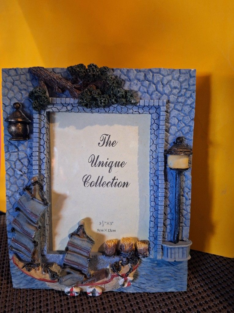 The Unique Collection Hand Painted Sunrise Fishing Frame 3.5"× 5"-$10.00