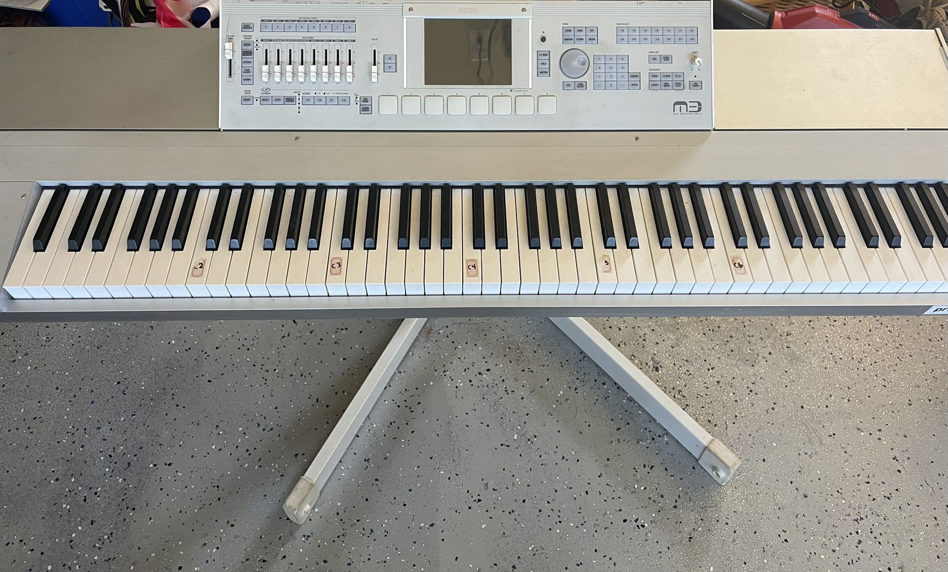 Korg M3 Keybord 88-Key