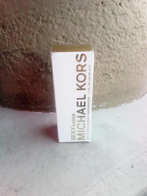 Michael Kors Sexy Amber Perfume 