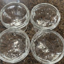 Glass dessert/champange glass