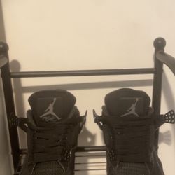Jordan 4 Black Cats 