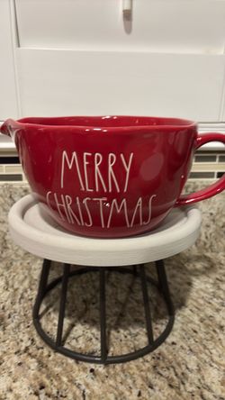 Rae Dunn mixing bowl