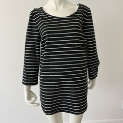 Ann Taylor Black & White Striped Ponte A-Line Top, size Small