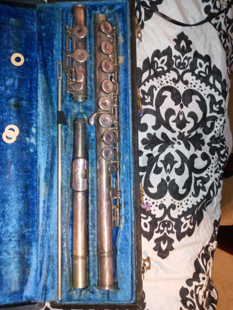 Silver flute