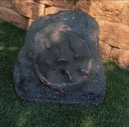RUSSOUND Water proof Rock Speaker  -   5R82mk2 125W 8" 2-Way  (Weathered Granite)