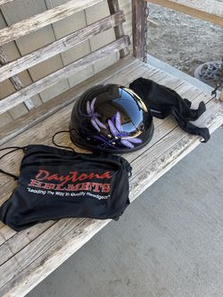 Women’s Motorcycle Helmet