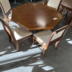 Dining table and 4 chairs (in store)