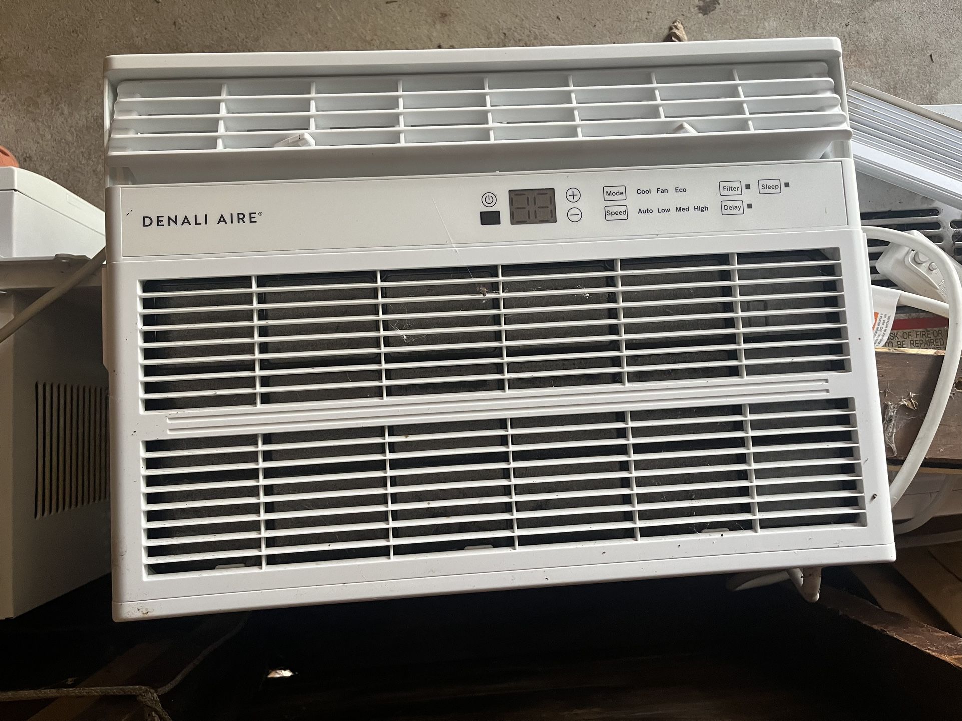 Denali Aire Window air conditioner
