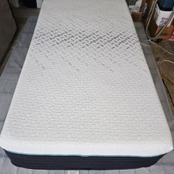 Nectar Premier Hybrid, Twin XL, Like New, Perfect Condition