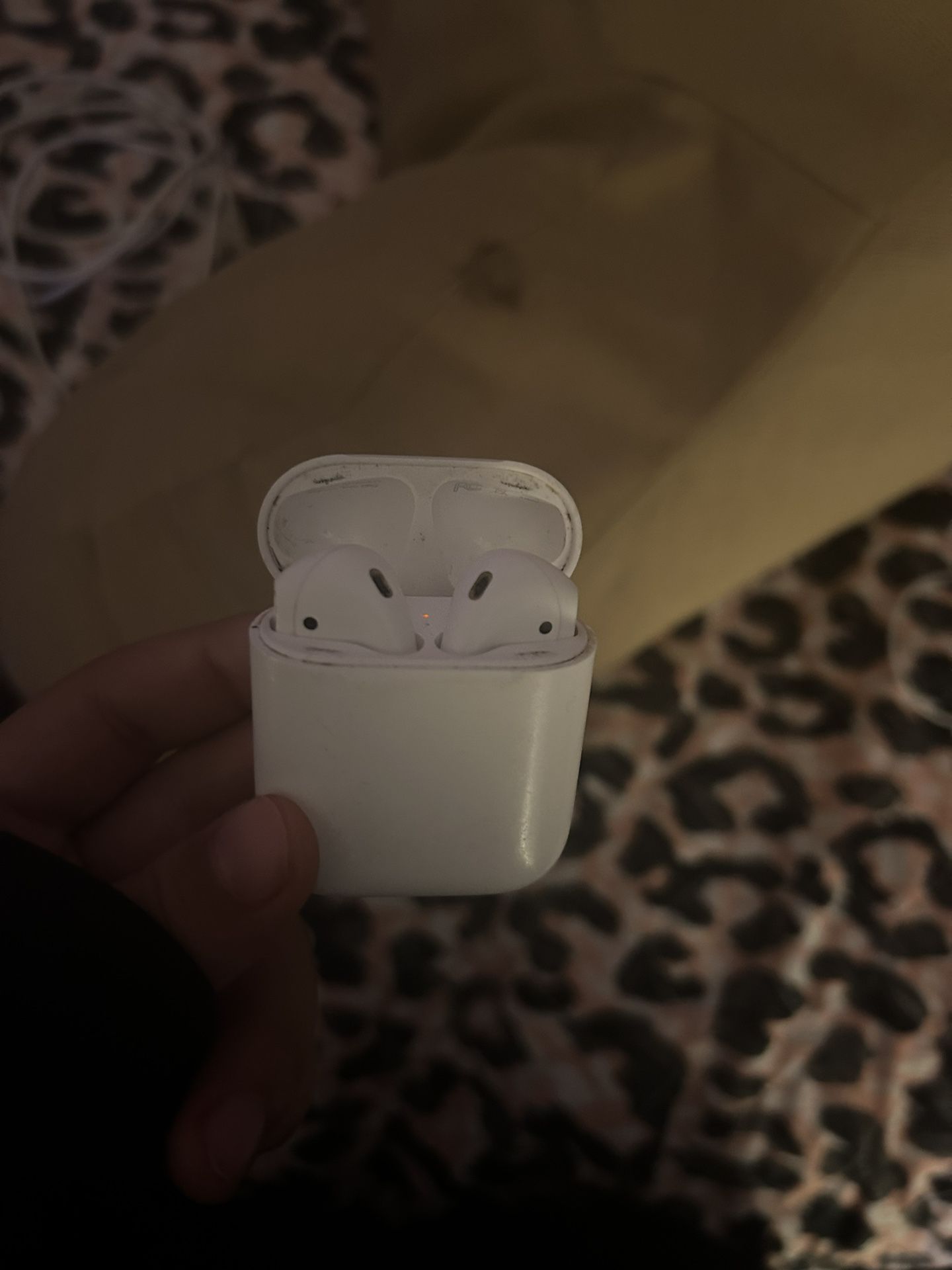 AirPods