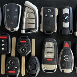 Car Key Fob/ Llave/ All Keys Lost Add Key Program Key Cut Key
