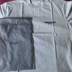 Essentials shirt size M white