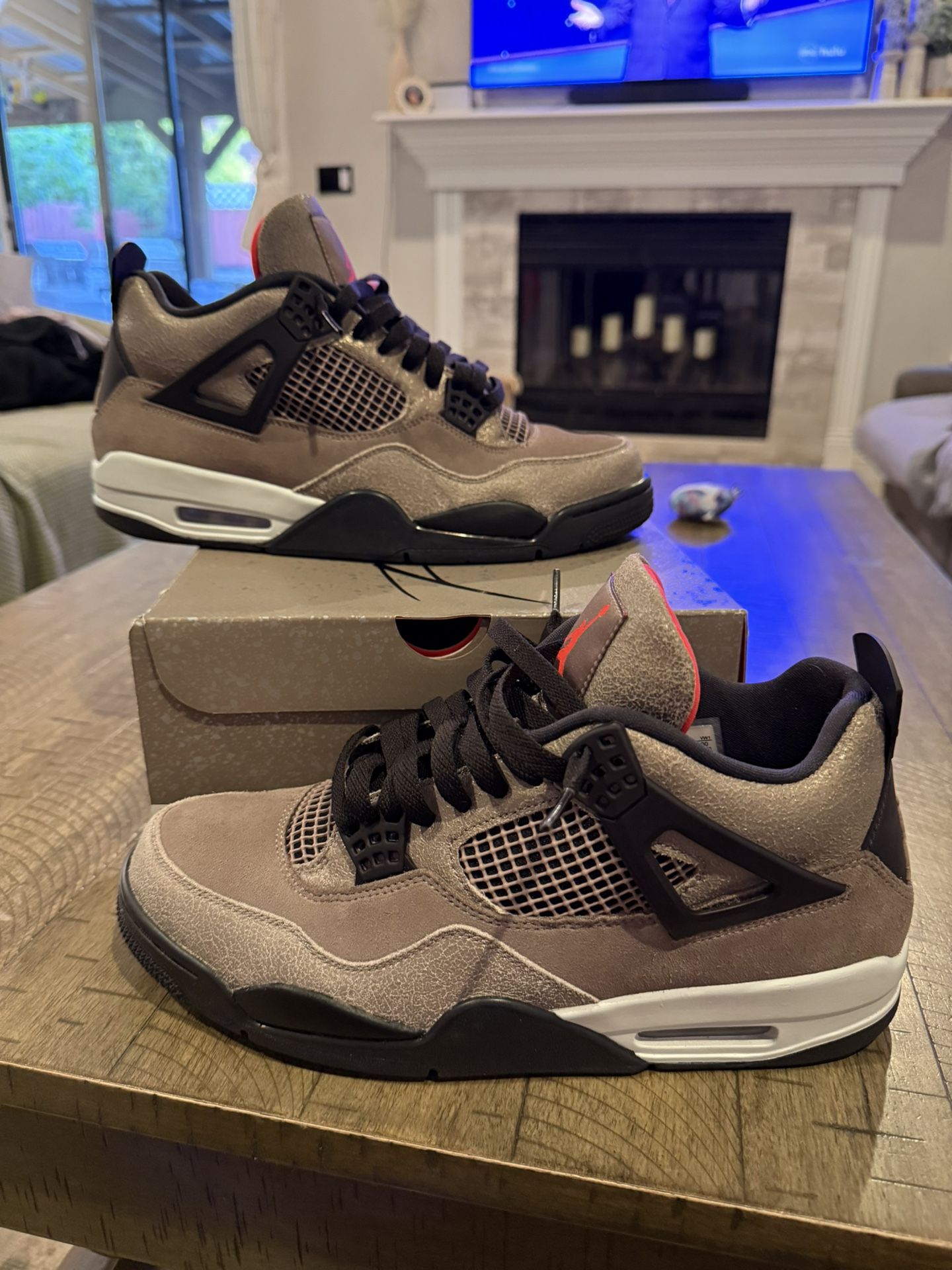 Jordan 4 Taupe Haze size 11