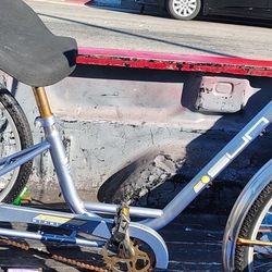 Good Beach Cruiser And 3 Wheeler 100$ To 50$ Each 