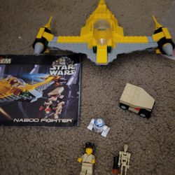 LEGO Star Wars: Naboo Fighter (7141) No box, instructions.  99% Complete.  the only thing missing is an android
