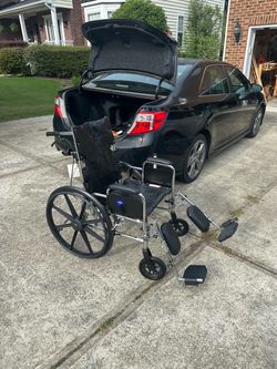 Medline Manual Wheelchair - 20" Wide Seat (Like New)