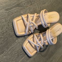 Gorgeous Sam Edelman Strappy Heels Size 6