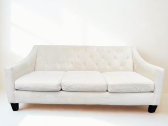 *Free Delivery!* Gorgeous, Off-White, Tufted Sofa
