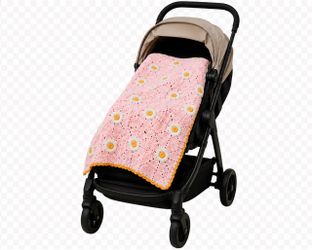 🌸 Handmade Crochet Pink Daisy Baby Blanket – 44” x 44”