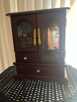 Wooden Jewelry Box