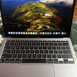 MacBook Air 13”