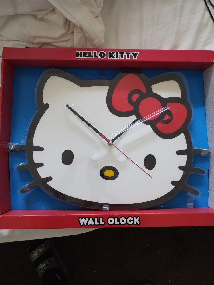 Hello Kitty Wall Clock