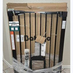 Brand New Babelio 36" Extra Tall Baby Or Pet Safety Gate With Pet Door